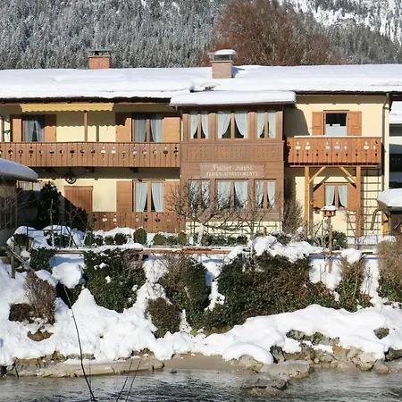 Fischer Hausl *